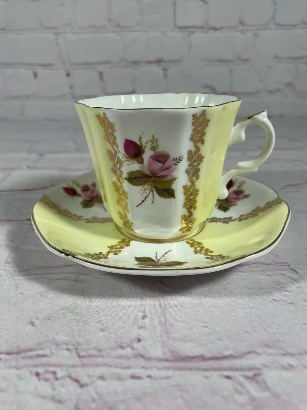 Vintage Royal Grafton Floral Gold Gilt Bone China Teacup and Saucer Set England